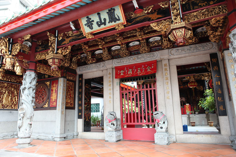 cac-ngoi-chua-cua-nguoi-hoa-o-signapore-Hong-San-See