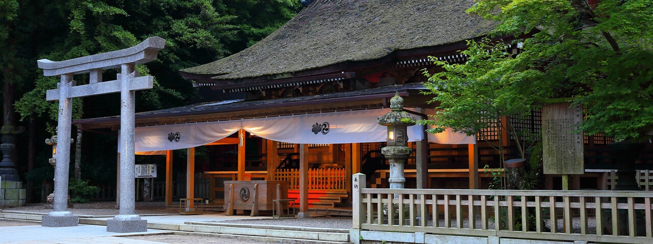 ngoi-den-co-o-nhat-ban