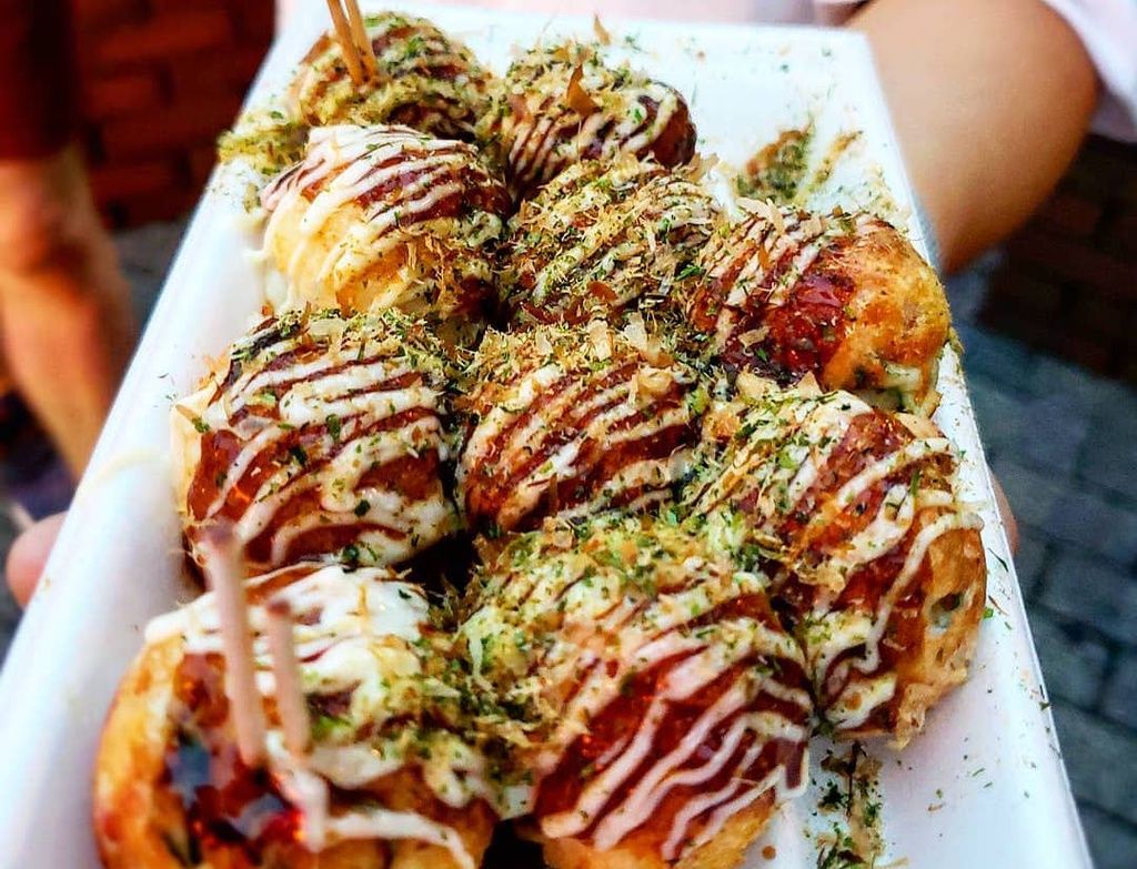 nhung-dia-chi-noi-tieng-cung-cap-mon-banh-bach-tuoc-takoyaki